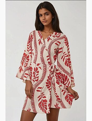 Vestido curto floral com decote em v hiccup