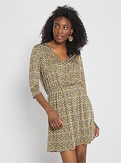 Vestido curto florido - Kiabi