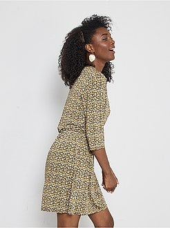 Vestido curto florido - Kiabi