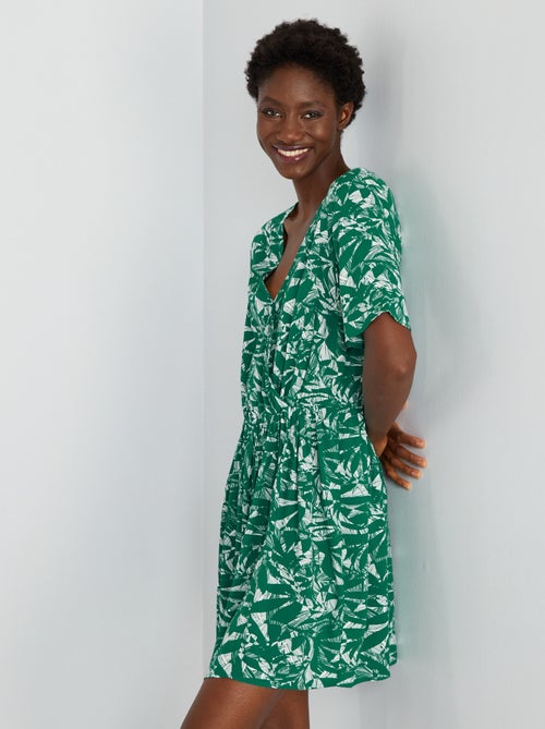 Vestido curto fluido com decote em bico - Kiabi