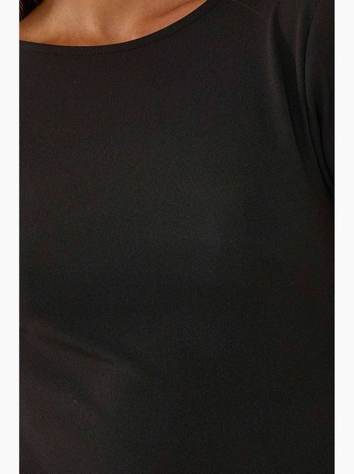 Vestido curto justo com decote nas costas hiccup - Kiabi
