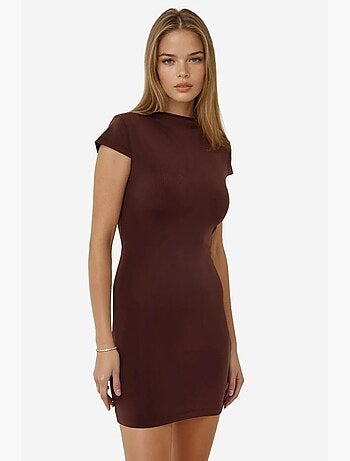 Vestido curto justo com gola redonda hiccup
