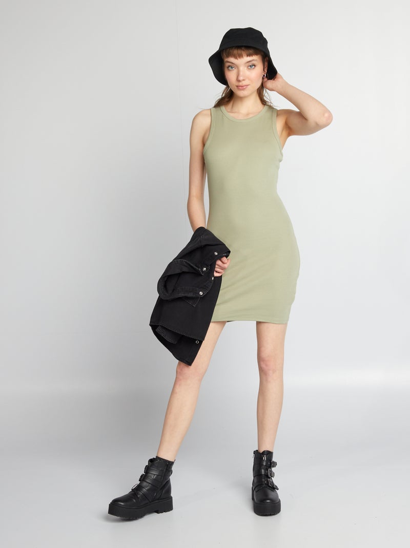 Vestido curto justo com nervuras VERDE - Kiabi
