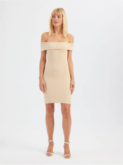 Vestido curto justo com ombros descobertos hiccup - Kiabi Vestido curto justo com ombros descobertos hiccup - Kiabi