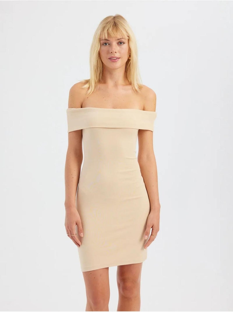Vestido curto justo com ombros descobertos hiccup Bege natural - Kiabi