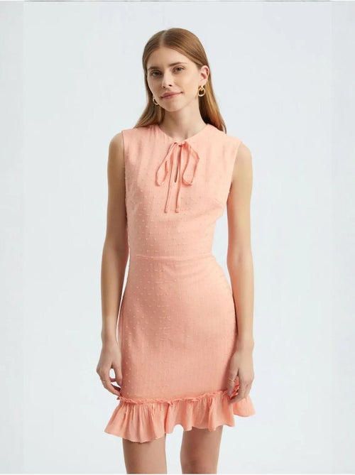 Vestido curto sem mangas com decote redondo e cordão e folhos hiccup - Kiabi Vestido curto sem mangas com decote redondo e cordão e folhos hiccup - Kiabi