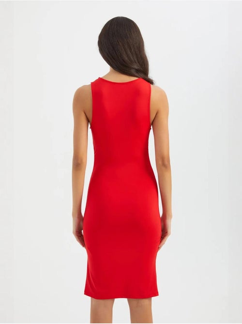 Vestido curto sem mangas e gola redonda hiccup - Kiabi Vestido curto sem mangas e gola redonda hiccup - Kiabi