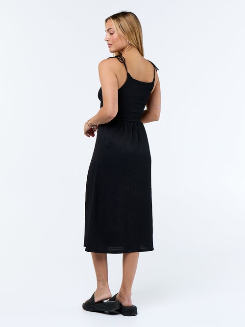 Vestido curto smockado liso - Kiabi