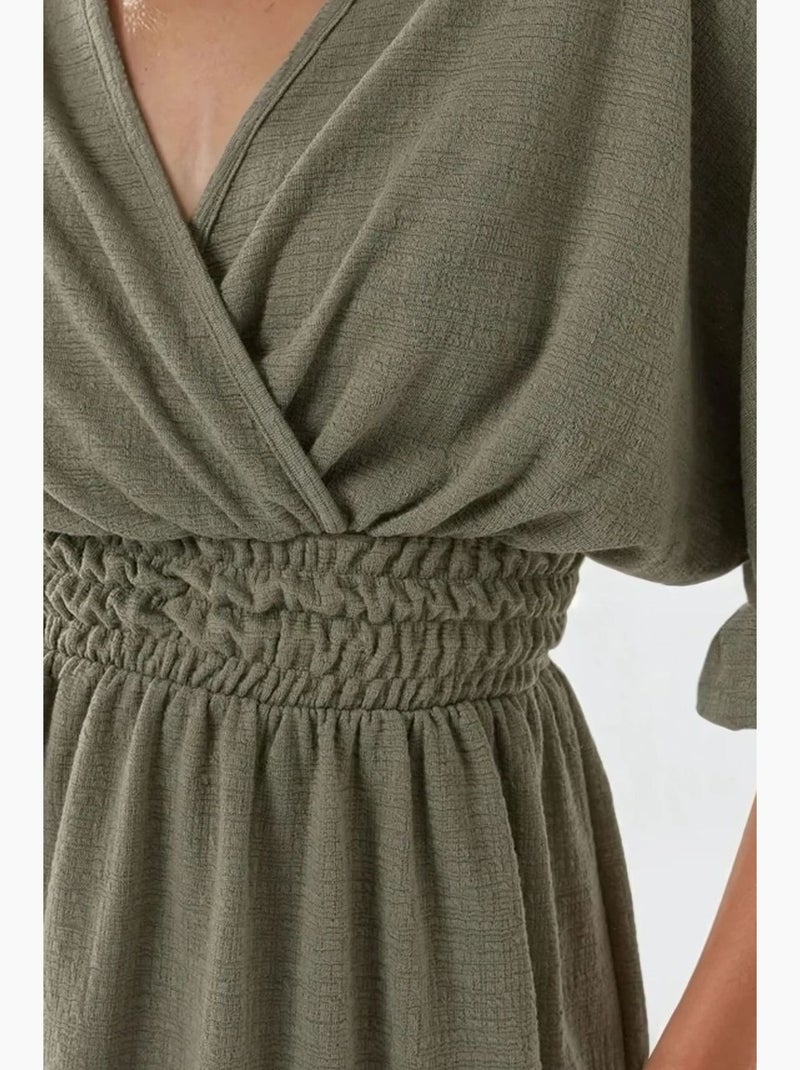 Vestido curto texturado com decote em v hiccup Verde pastel - Kiabi