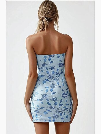 Vestido curto texturizado sem alças e justo hiccup