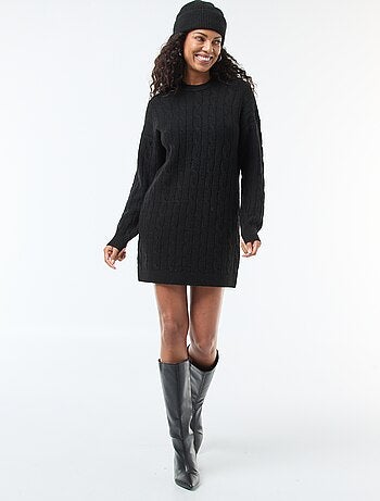 Vestido curto tipo sweater em malha torcida