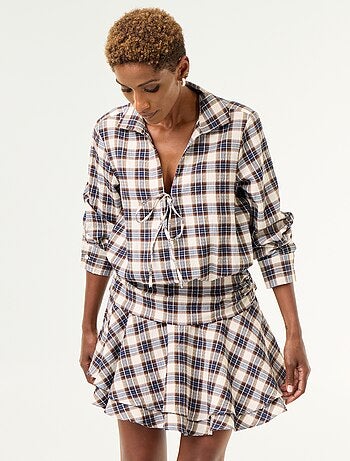 Vestido curto xadrez com gola de camisa