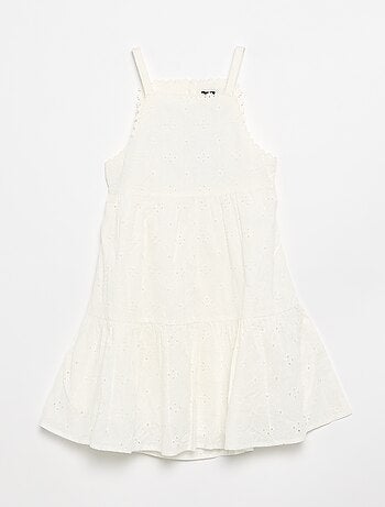 Vestido de alças com bordado inglês