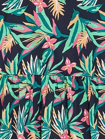 Vestido de alças com folhos e motivos