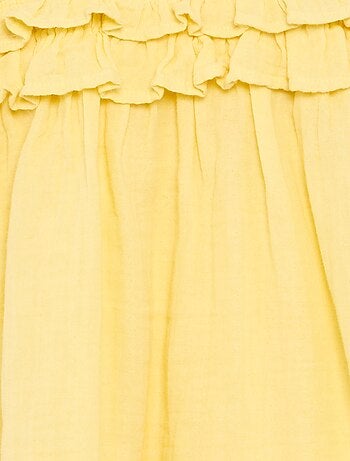 Vestido de alças com smock e folhos