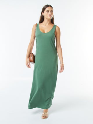 Vestido de alças comprido