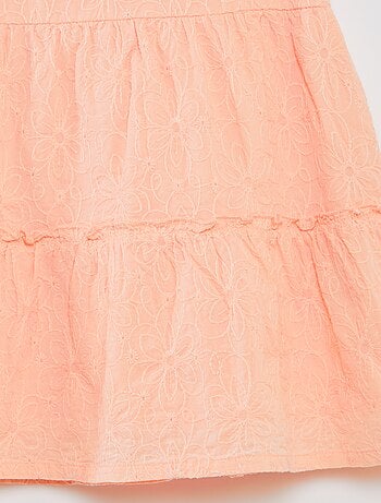 Vestido de cerimónia em camadas