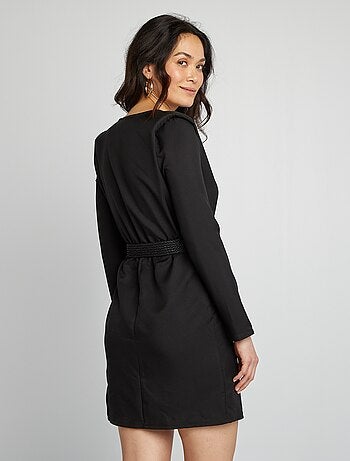 Vestido de cetim com decote cruzado
