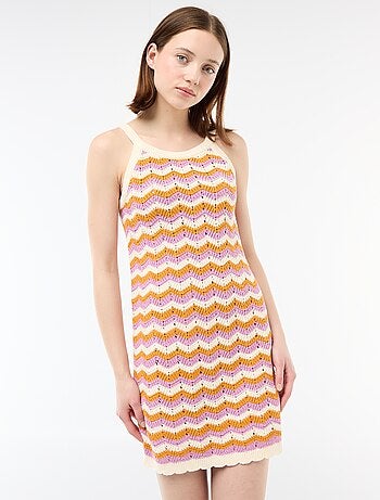 Vestido de crochê tricolor