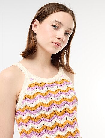 Vestido de crochê tricolor