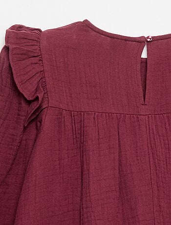 Vestido de gaze de algodão com folhos nas cavas