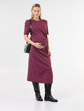 Vestido de grávida com torcido frontal