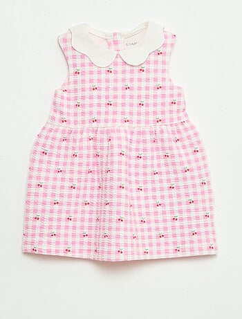 Vestido em malha amassada com gola em popelina