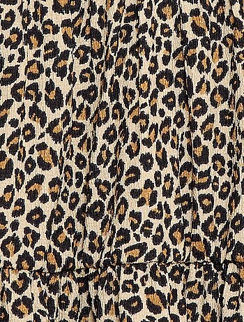 Vestido de malha com detalhes vazados nas laterais