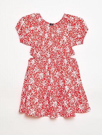 Vestido de malha com detalhes vazados nas laterais