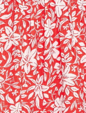 Vestido de malha com detalhes vazados nas laterais