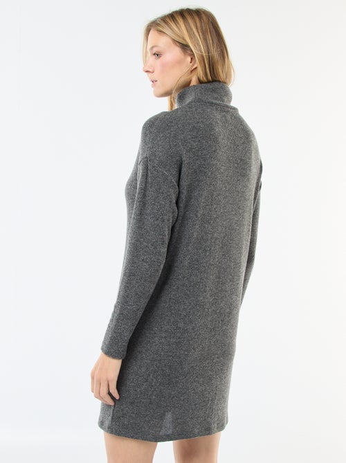 Vestido de malha com gola alta - Kiabi