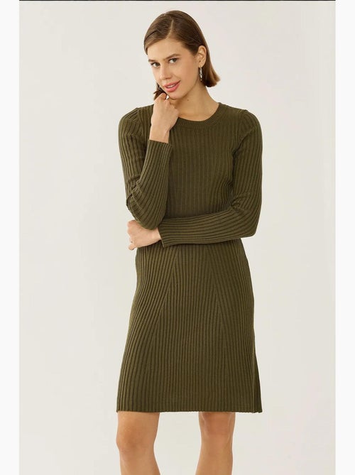 Vestido de malha com gola redonda hiccup - Kiabi Vestido de malha com gola redonda hiccup - Kiabi