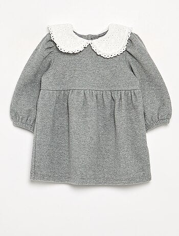 Vestido de malha e de manga comprida