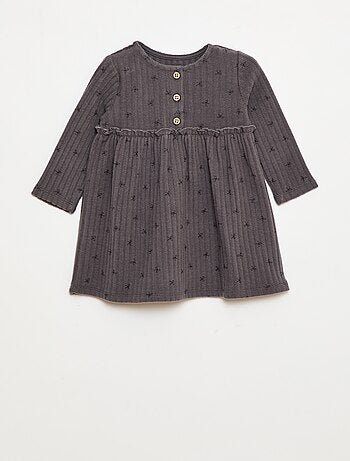 Vestido de malha macia canelada com gola abotoada