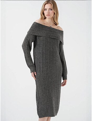Vestido de malha oversized com ombros à mostra bdart