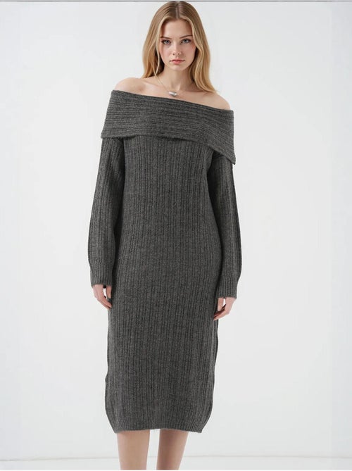 Vestido de malha oversized com ombros à mostra bdart - Kiabi Vestido de malha oversized com ombros à mostra bdart - Kiabi