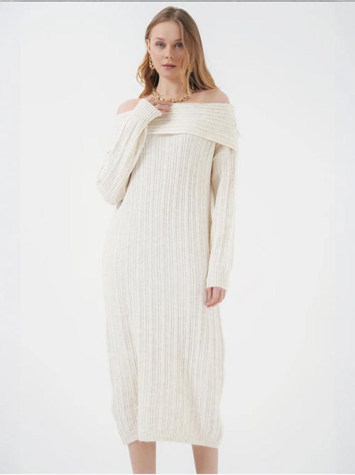 Vestido de malha oversized com ombros à mostra bdart - Kiabi Vestido de malha oversized com ombros à mostra bdart - Kiabi