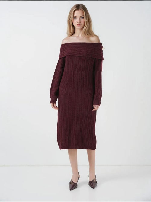 Vestido de malha oversized com ombros à mostra bdart - Kiabi Vestido de malha oversized com ombros à mostra bdart - Kiabi