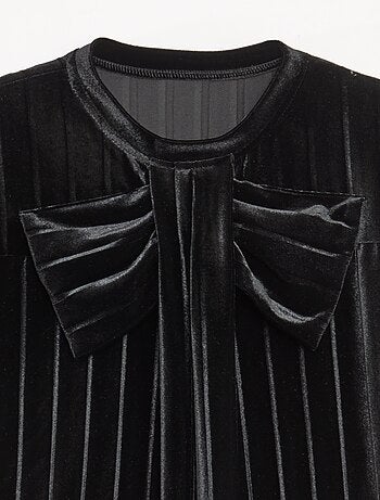 Vestido de malha velvet com laço grande