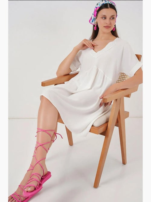 Vestido de manga curta com decote em v bdart - Kiabi Vestido de manga curta com decote em v bdart - Kiabi