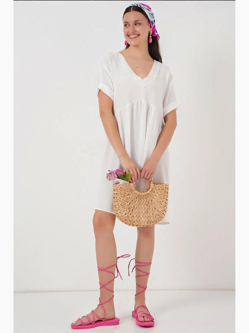 Vestido de manga curta com decote em v bdart - Kiabi Vestido de manga curta com decote em v bdart - Kiabi