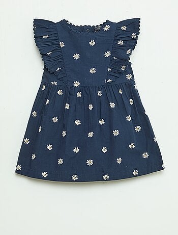 Vestido de mangas curtas com folhos