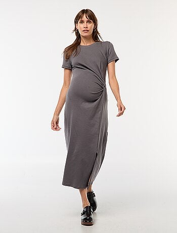 Vestido de maternidade comprido justo