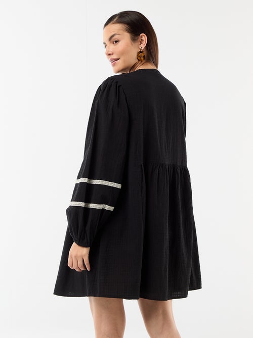 Vestido de maternidade largo com bordados - Kiabi