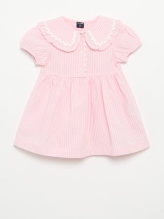 Vestido de popelina de manga curta com gola Claudine