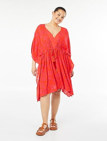 Vestido de praia aberto e estampado