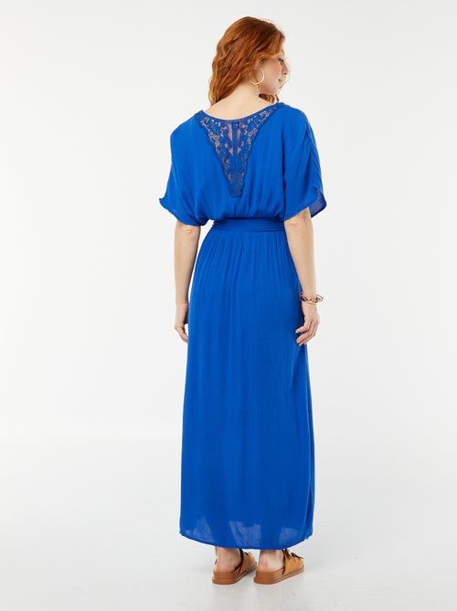 Vestido de praia comprido em malha crepe com pormenores em macramé - Kiabi