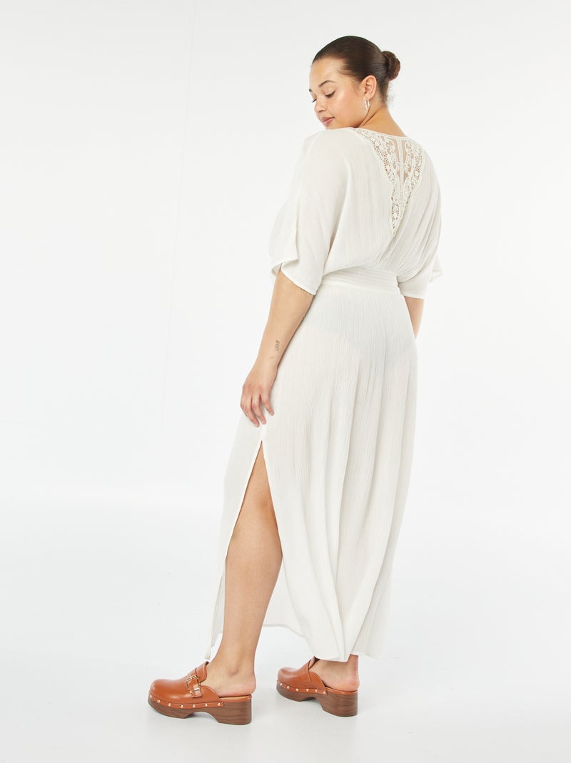 Vestido de praia comprido em malha crepe com pormenores em macramé Branco - Kiabi
