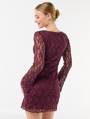 Vestido de renda com mangas pagode