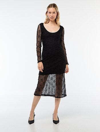 Vestido de renda liso com mangas compridas